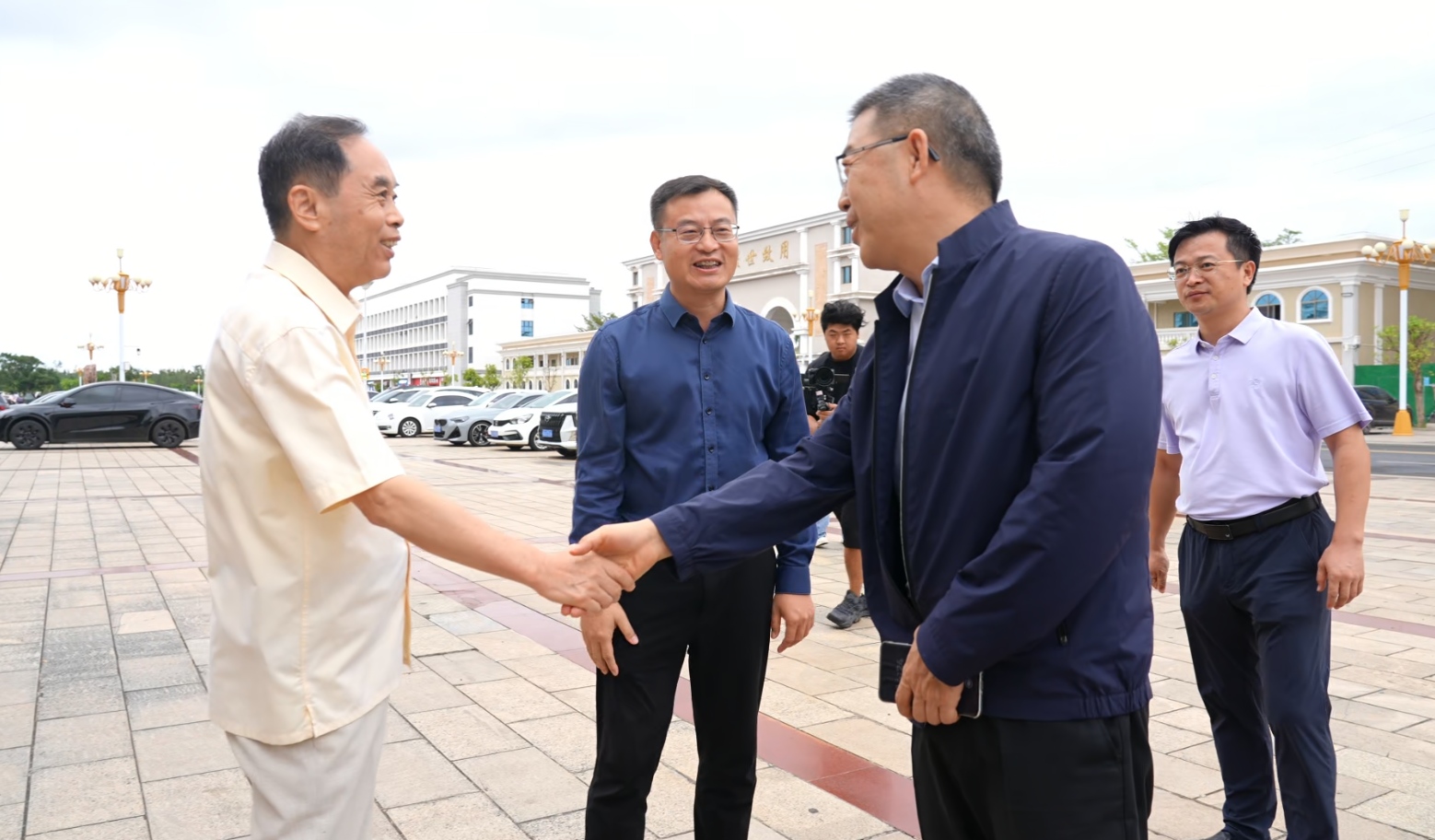 第九届国家大剧院国际歌剧电影展校园公益展映·海口经济学院启动仪式